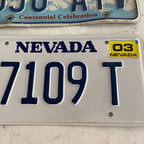 United State Nevada and Washington Motor Vehicles License Plate - Lot of 2 - Picture 3 of 12